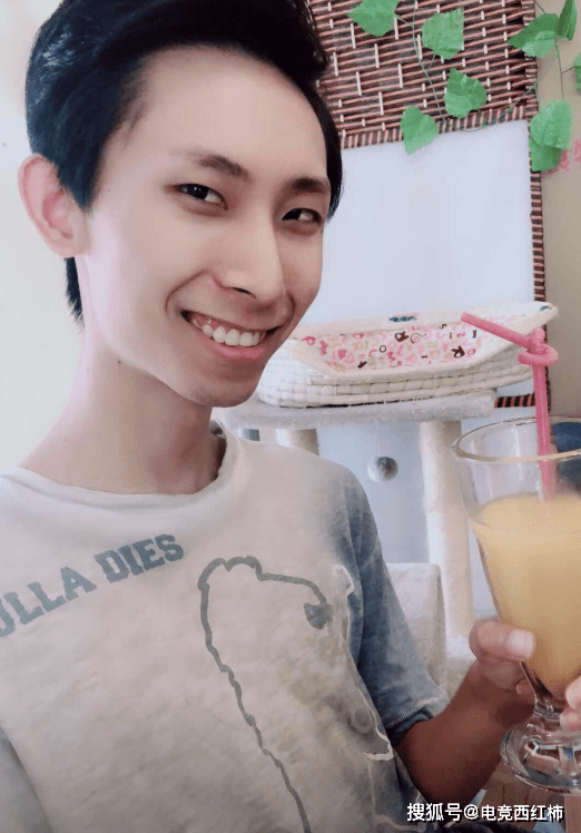 太阳成集团tyc7111cc|
一张手机壁纸用了5年 梦嫂为何一直不换？看到照片 梦泪赚大了(图2)