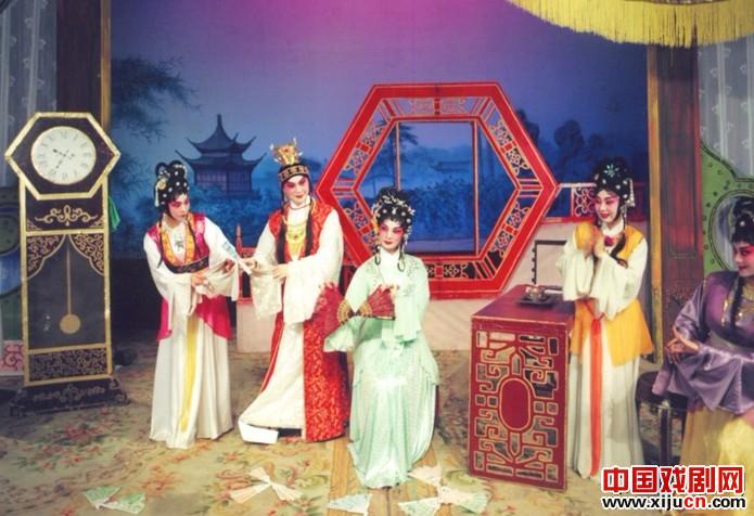 太阳成tyc7111cc:“限塑令”成空文,“禁塑令”更难推行(图1) 太阳成tyc7111cc