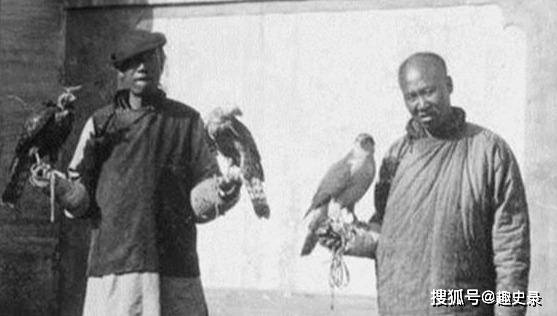 
封建社会寄生虫：八旗子弟的奢侈生活 难怪大清死亡_太阳成tyc7111(图6)