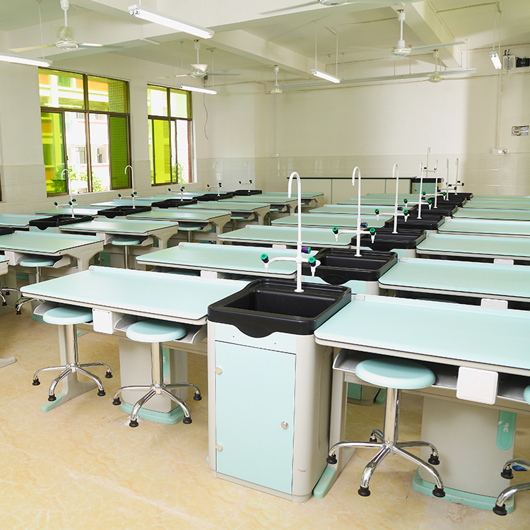 为电动而生 首款电动休旅车荣威Ei5设计解析【太阳成集团tyc7111cc】(图2) 太阳成集团tyc7111cc