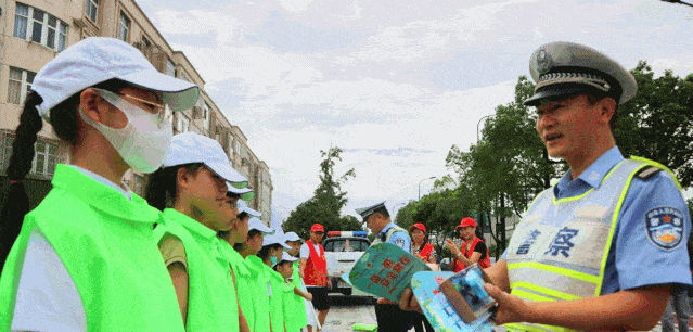 
真精彩！来看宁波中小学生暑期社会实践生活的多彩姿势‘太阳成tyc7111cc’(图10)